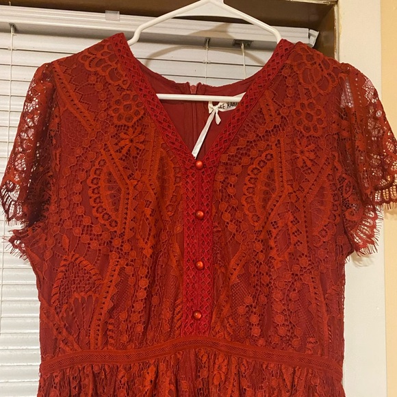 NWT Burgundy Lace Midi Dress - Picture 6 of 6